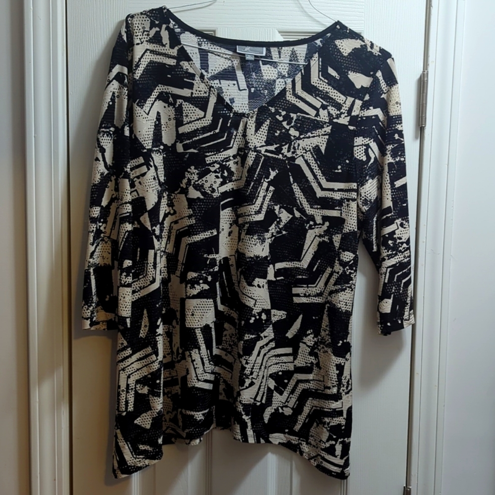 JM Collections Woman's XL Top Black And White Pattern w/ Black Sequins